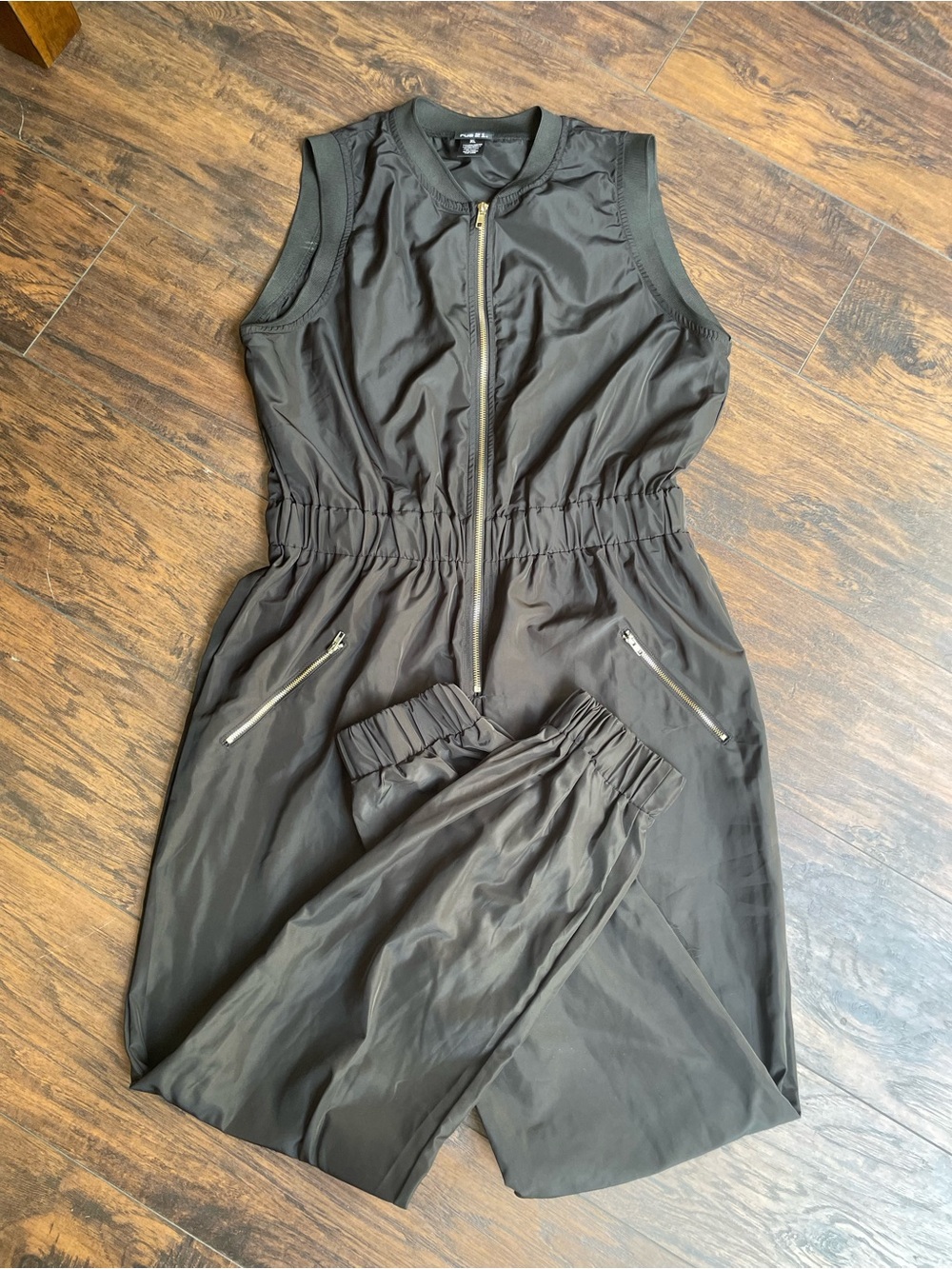 sleeveless jogger  jumpsuit